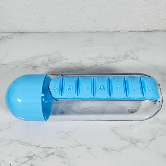 Medicine Organizer with Pouch - Picture 4 of 6